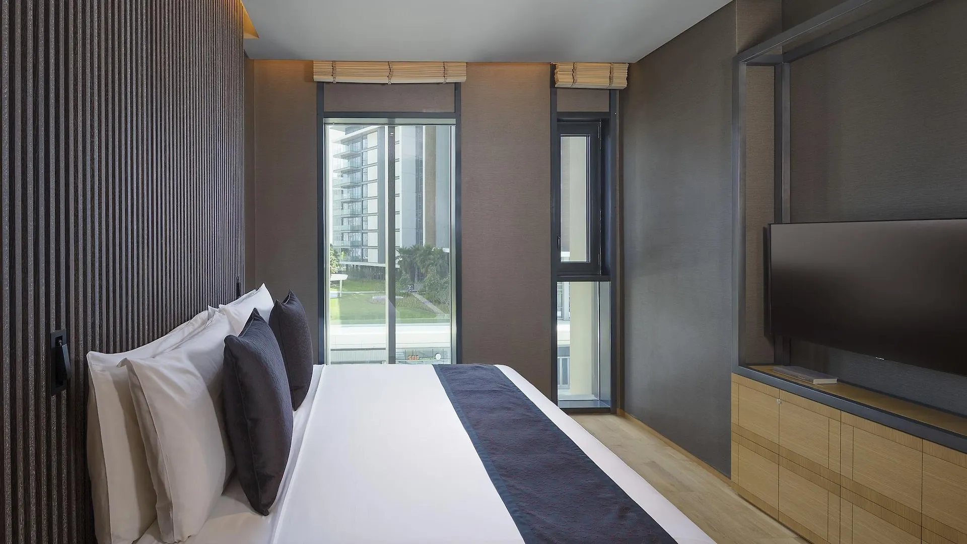 The Residences At Caesars Palace Bluewaters Dubai Apartment